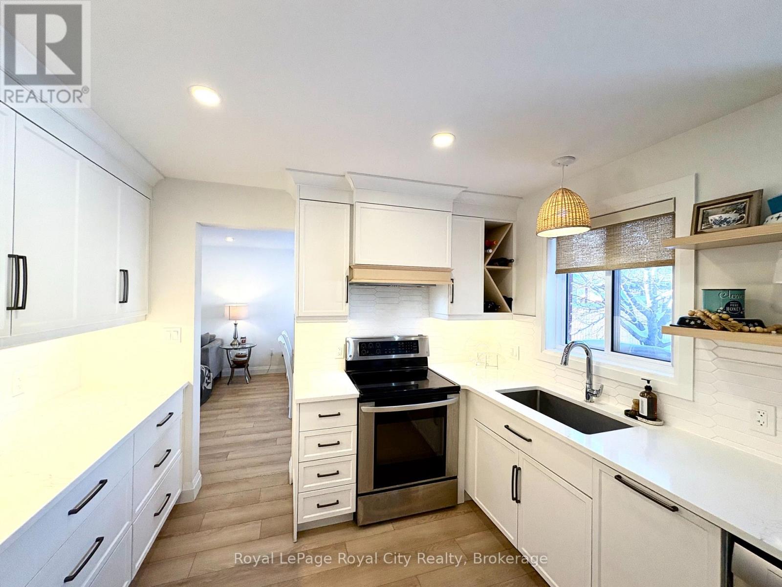 82 Gunn Avenue, Cambridge, Ontario  N3C 3J7 - Photo 14 - X12690202