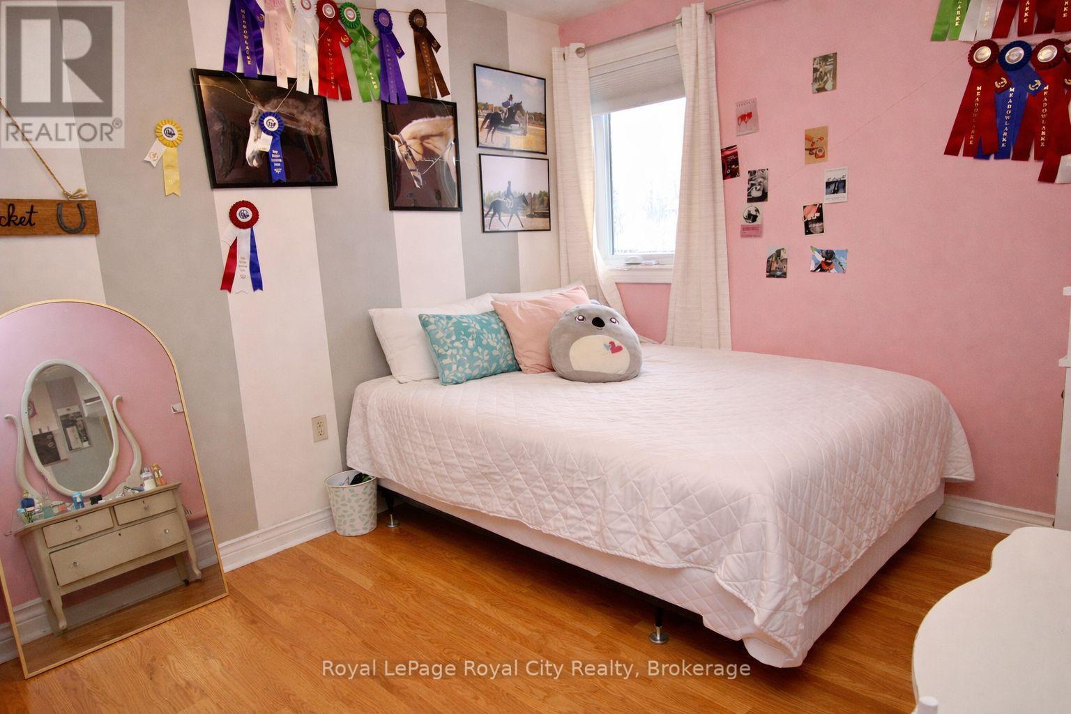 82 Gunn Avenue, Cambridge, Ontario  N3C 3J7 - Photo 35 - X12690202