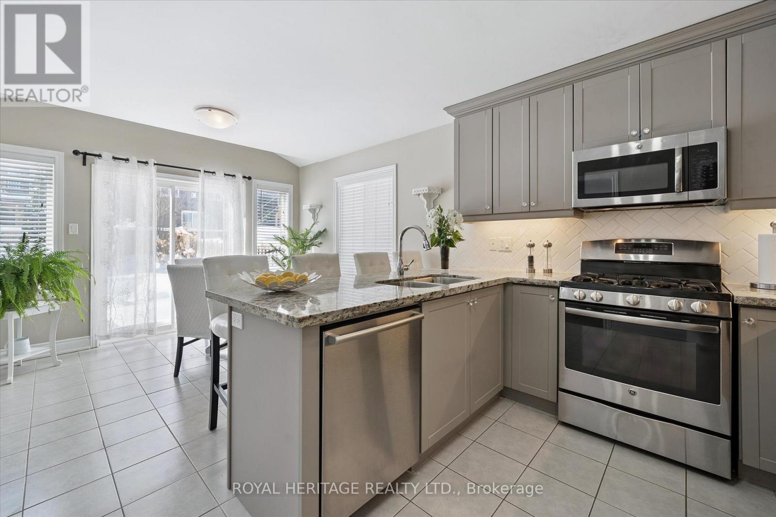 3074 Emperor Drive, Orillia, Ontario  L3V 0G4 - Photo 8 - S12744658