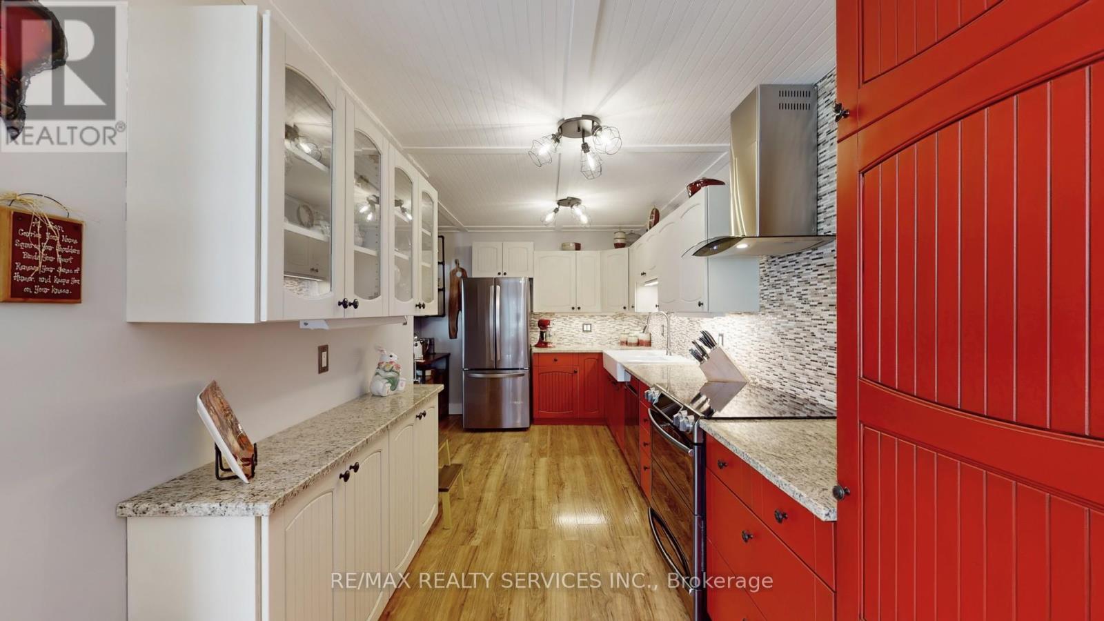 72 Carisbrooke Court, Brampton, Ontario  L6S 3K1 - Photo 13 - W12744660