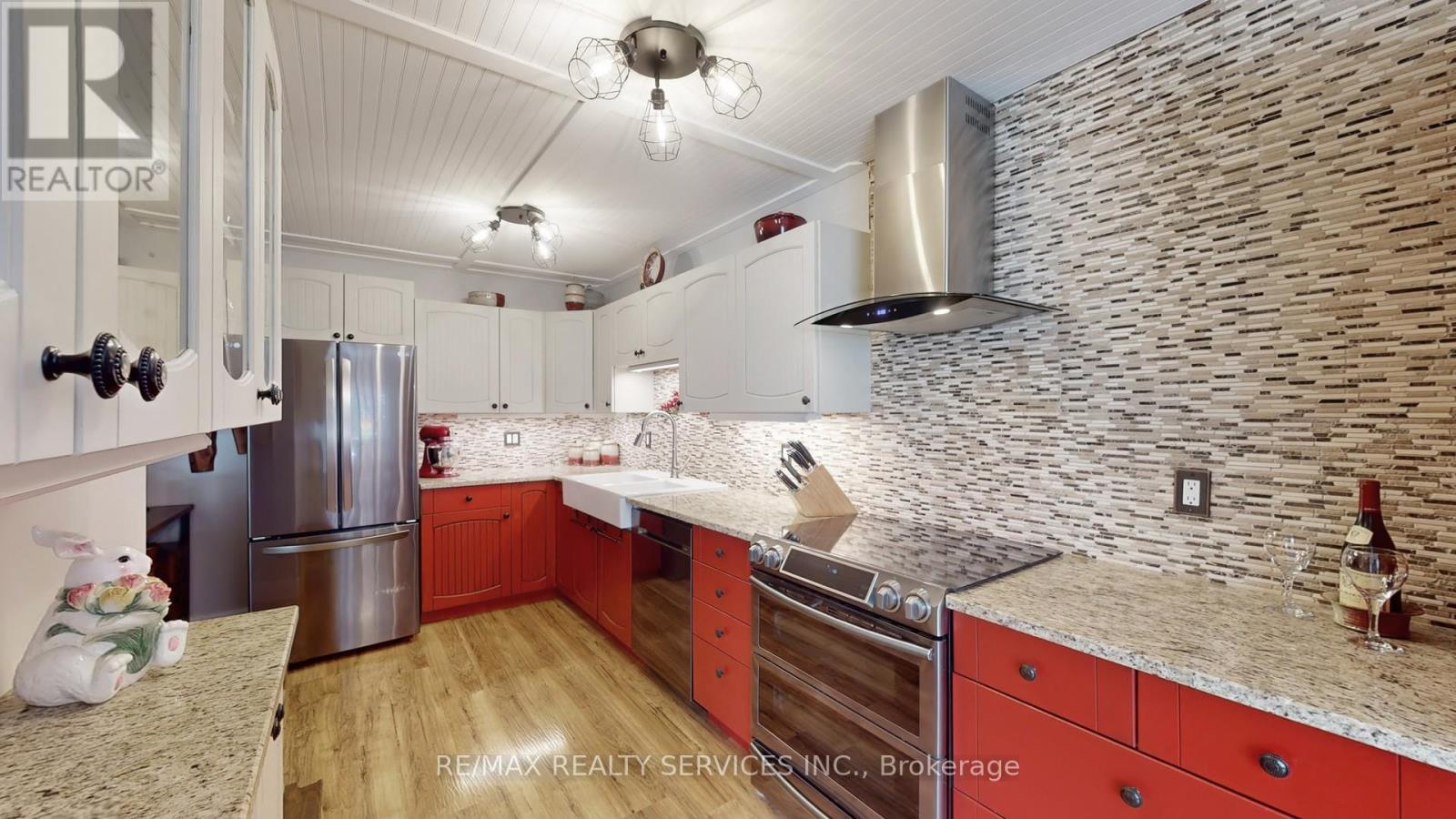 72 Carisbrooke Court, Brampton, Ontario  L6S 3K1 - Photo 14 - W12744660