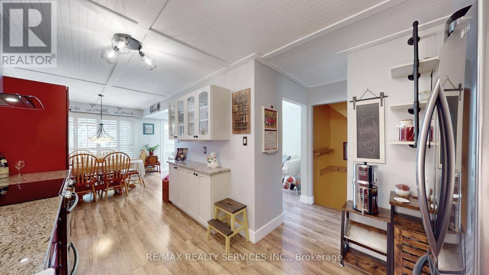 72 Carisbrooke Court, Brampton, Ontario  L6S 3K1 - Photo 16 - W12744660