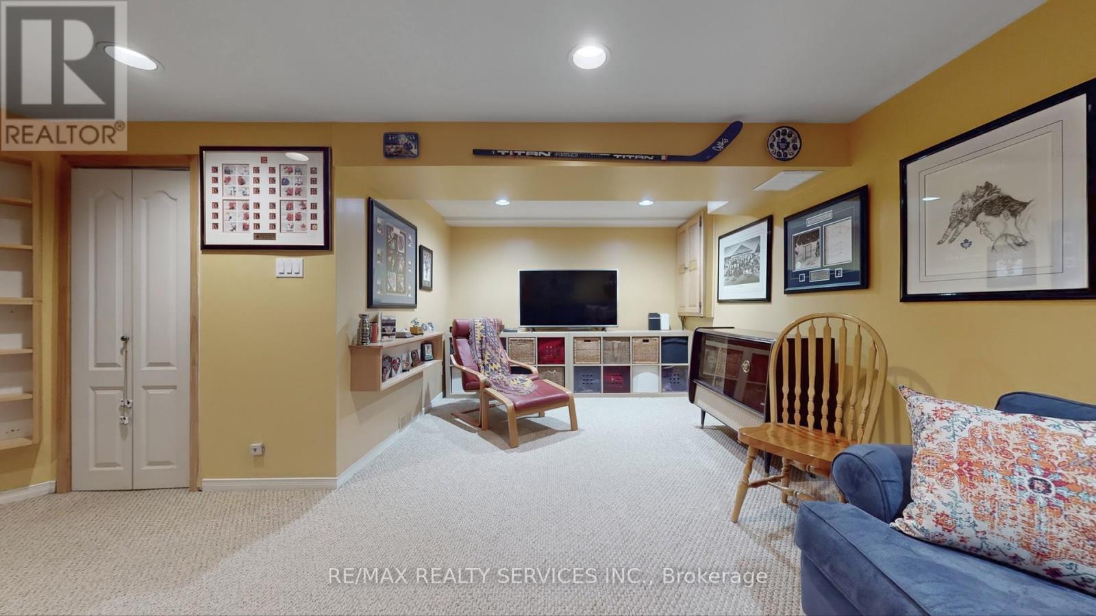 72 Carisbrooke Court, Brampton, Ontario  L6S 3K1 - Photo 32 - W12744660