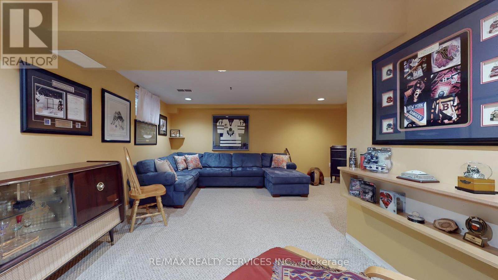 72 Carisbrooke Court, Brampton, Ontario  L6S 3K1 - Photo 34 - W12744660