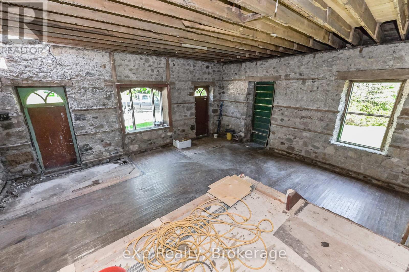 24 North Broadway Street, Centre Wellington, Ontario  N0B 1J0 - Photo 5 - X12744666