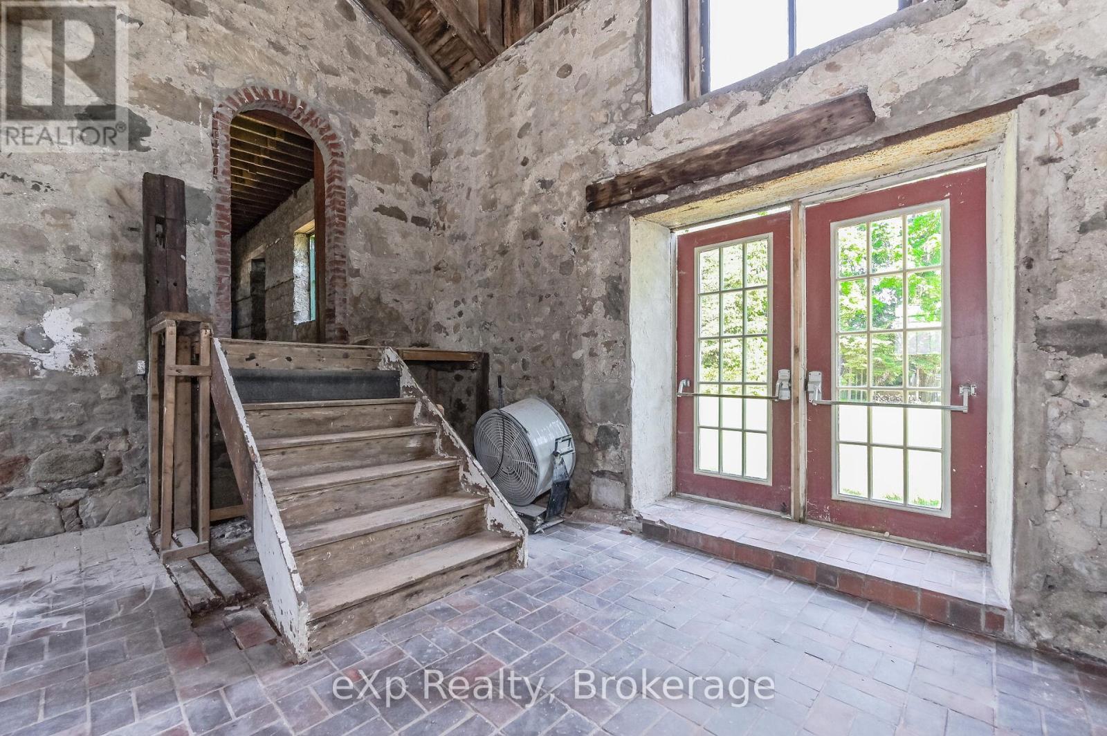 24 North Broadway Street, Centre Wellington, Ontario  N0B 1J0 - Photo 7 - X12744666