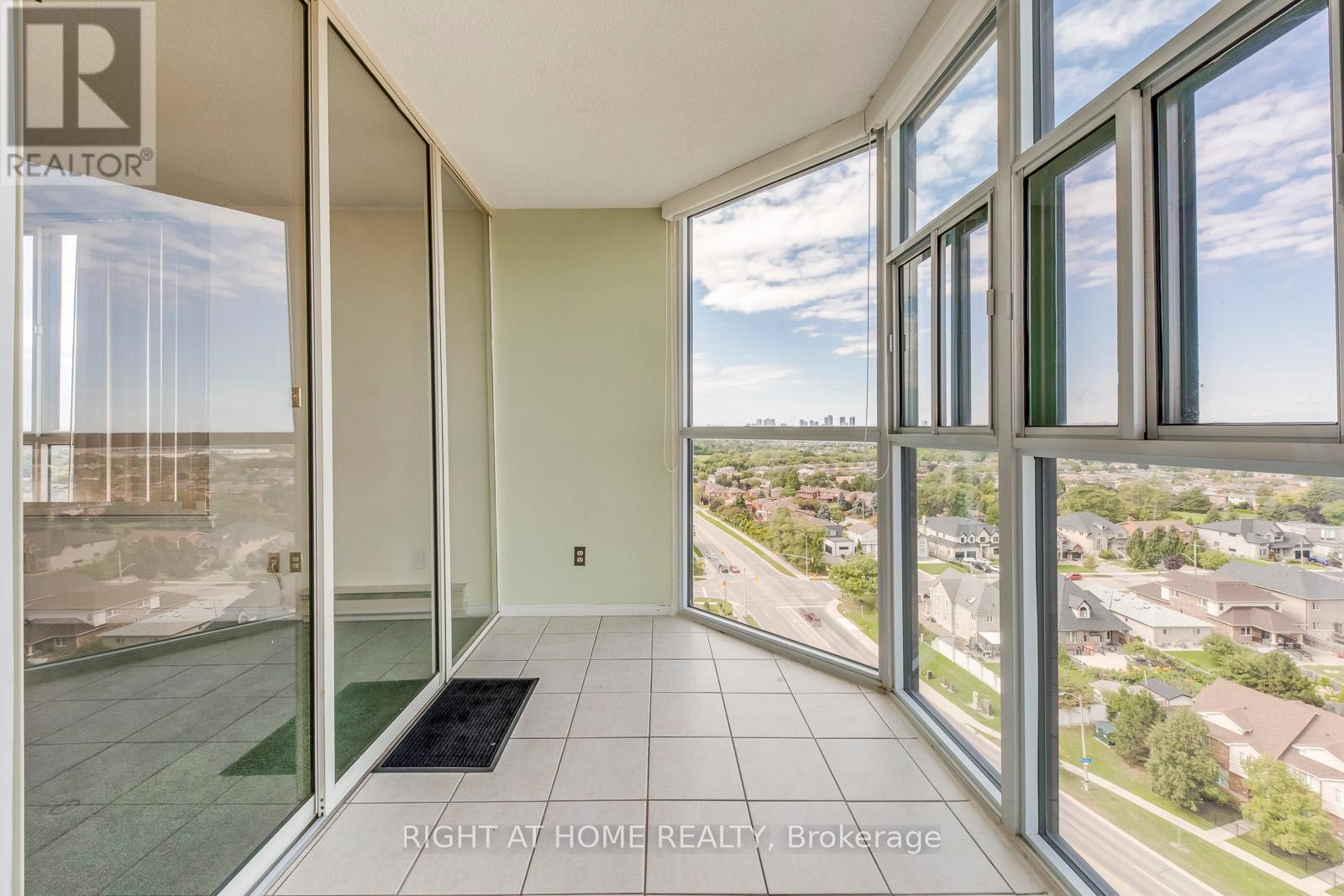 1603 - 1360 Rathburn Road E, Mississauga, Ontario  L4W 4H4 - Photo 14 - W12744670