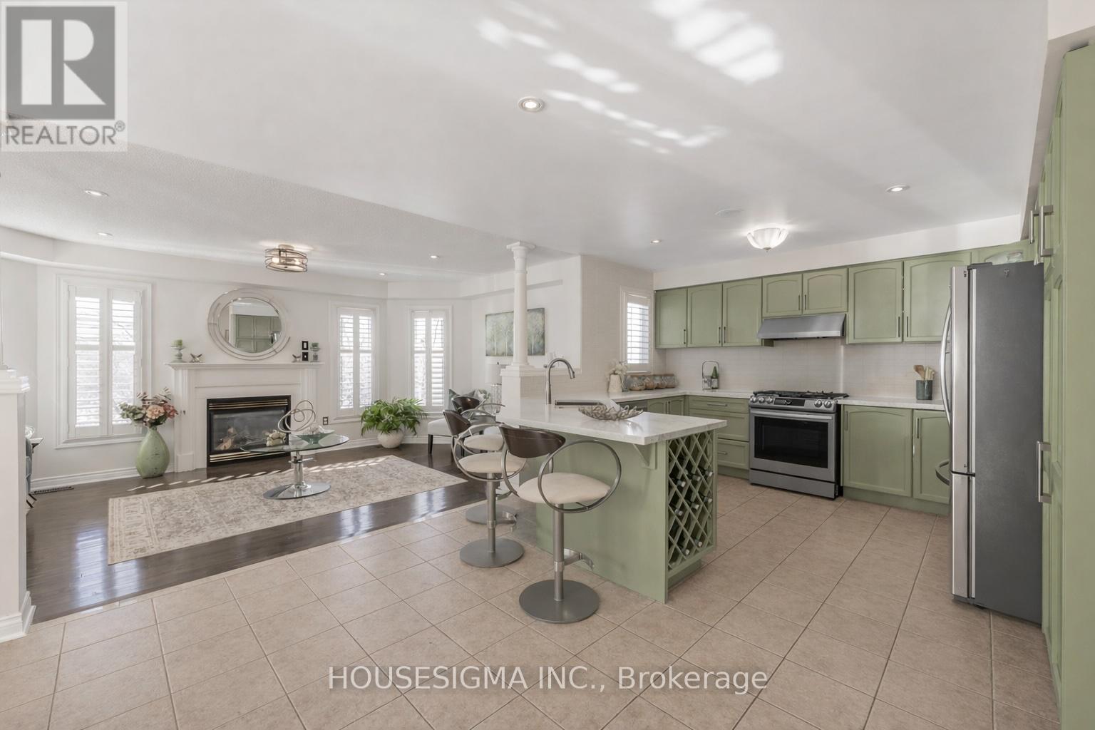 123 Root Crescent, Ajax, Ontario  L1T 4L5 - Photo 6 - E12742408