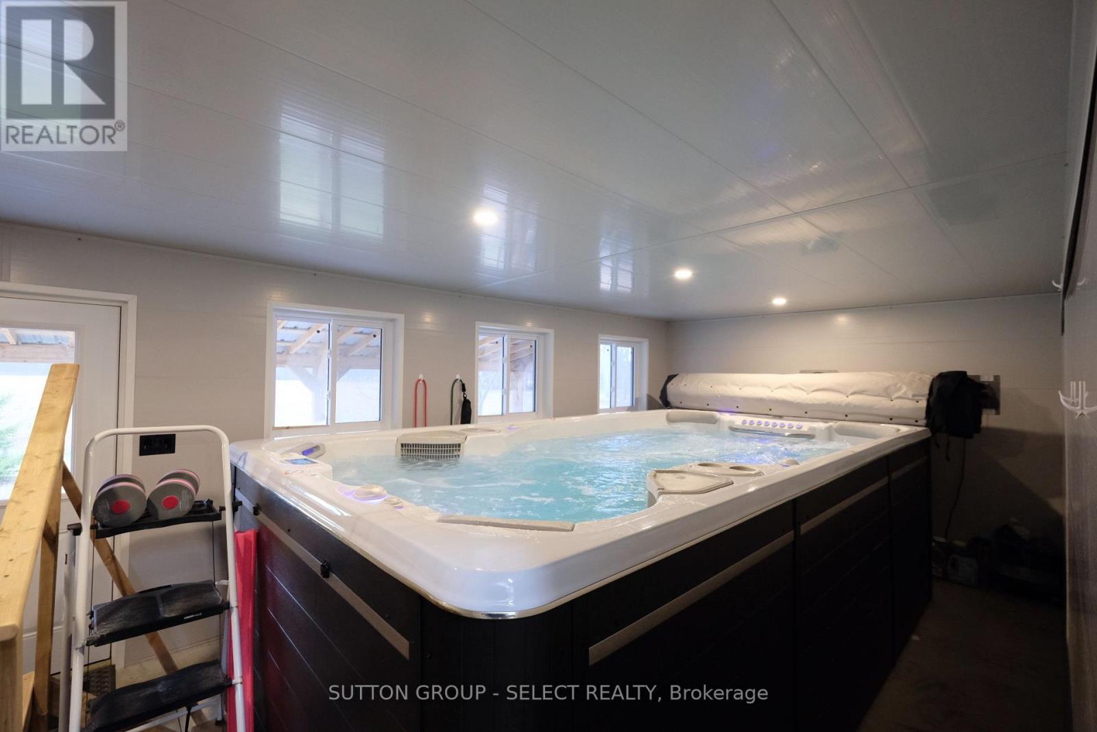 7284 Calvert Drive, Strathroy-Caradoc, Ontario  N7G 3H5 - Photo 28 - X12744684