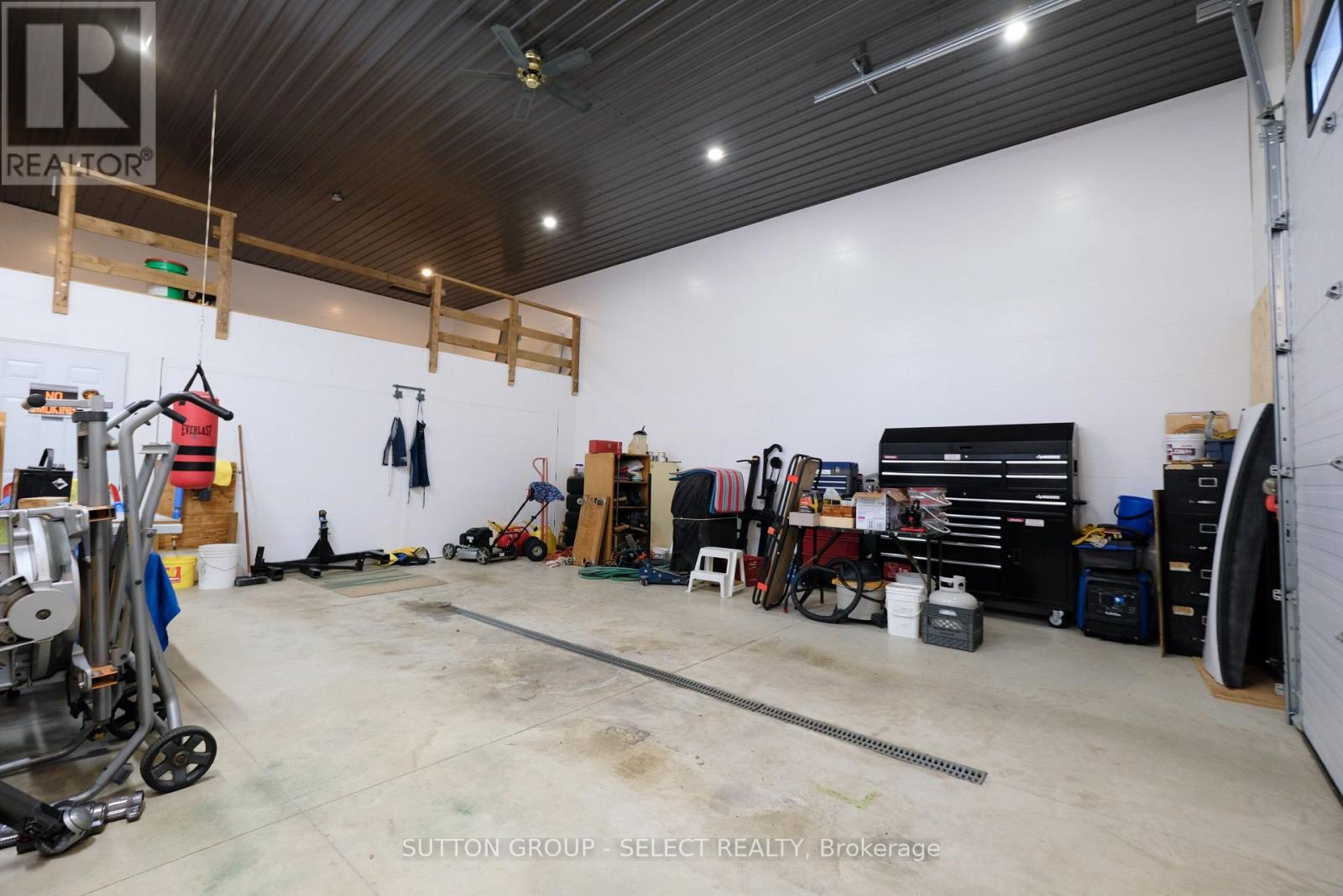 7284 Calvert Drive, Strathroy-Caradoc, Ontario  N7G 3H5 - Photo 32 - X12744684