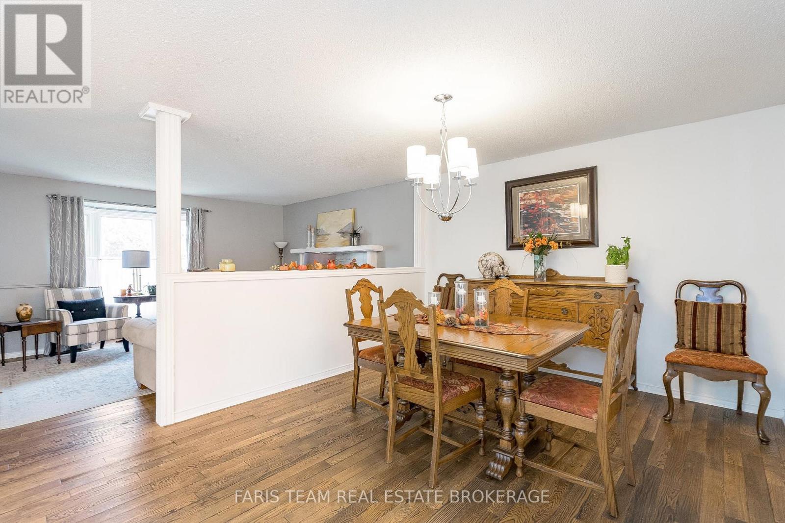 81 Corner Brook Trail, Innisfil, Ontario  L9S 1S1 - Photo 12 - N12744692