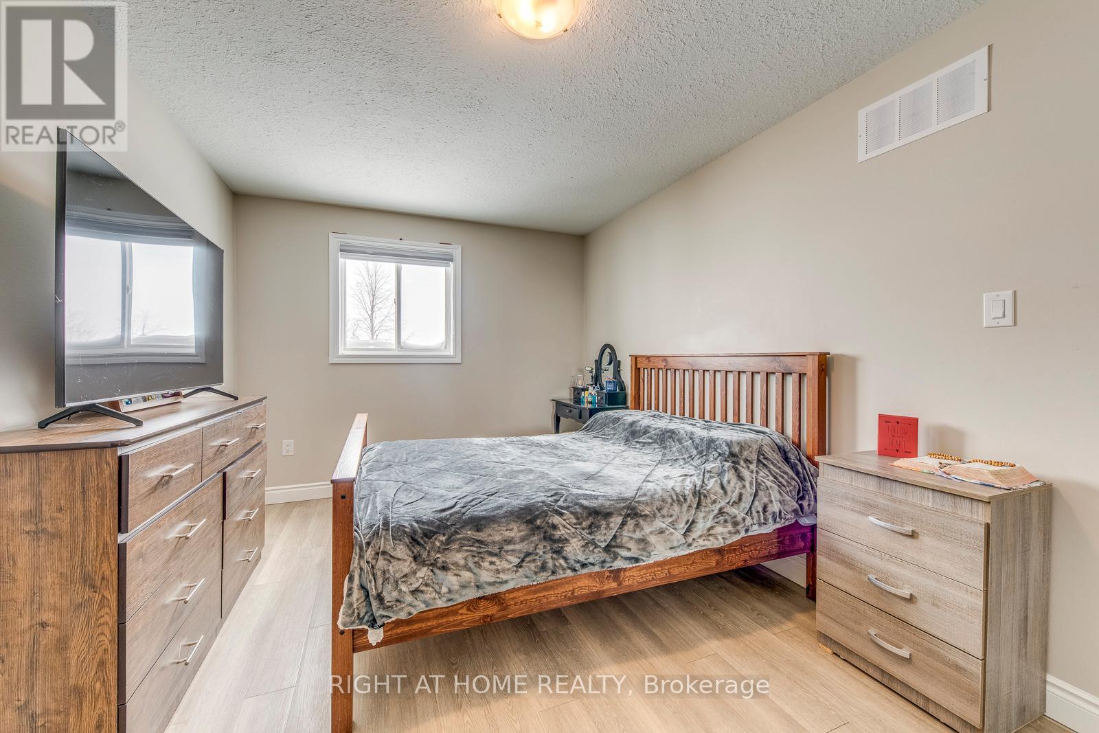 30 Brighton Road, Barrie, Ontario  L4M 6S4 - Photo 24 - S12744688