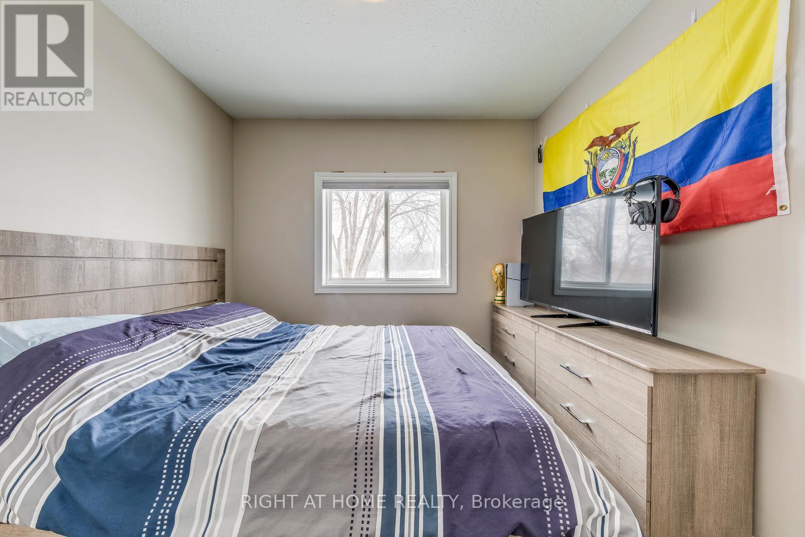 30 Brighton Road, Barrie, Ontario  L4M 6S4 - Photo 29 - S12744688