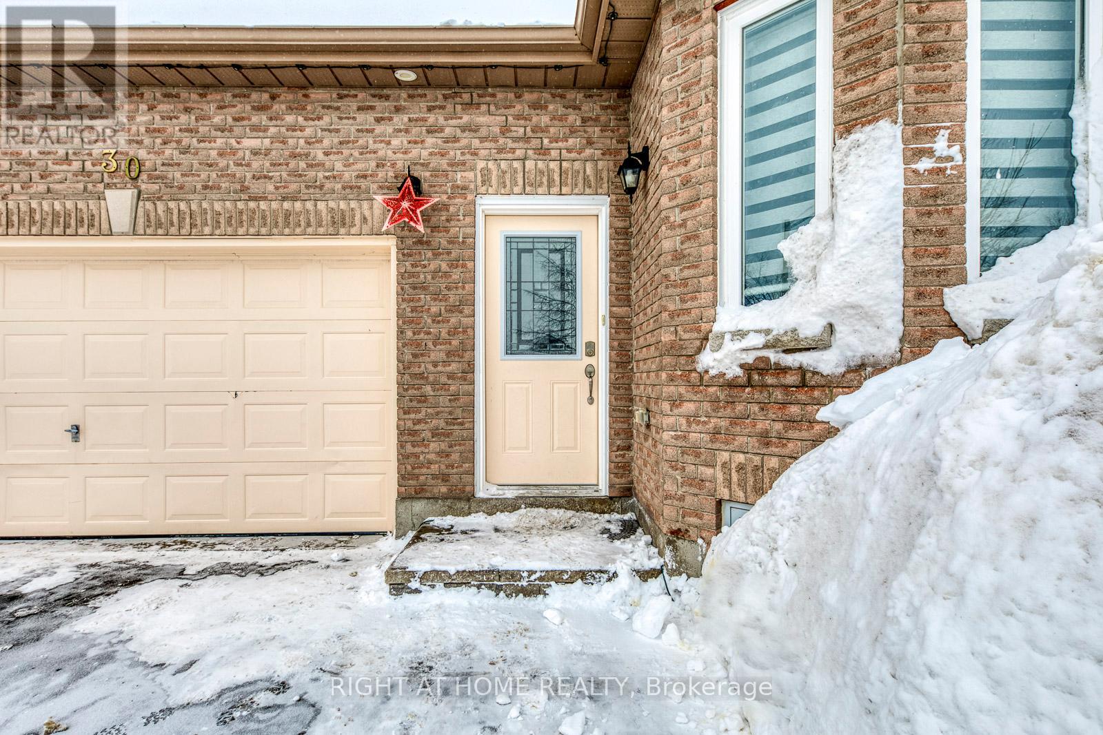 30 Brighton Road, Barrie, Ontario  L4M 6S4 - Photo 3 - S12744688