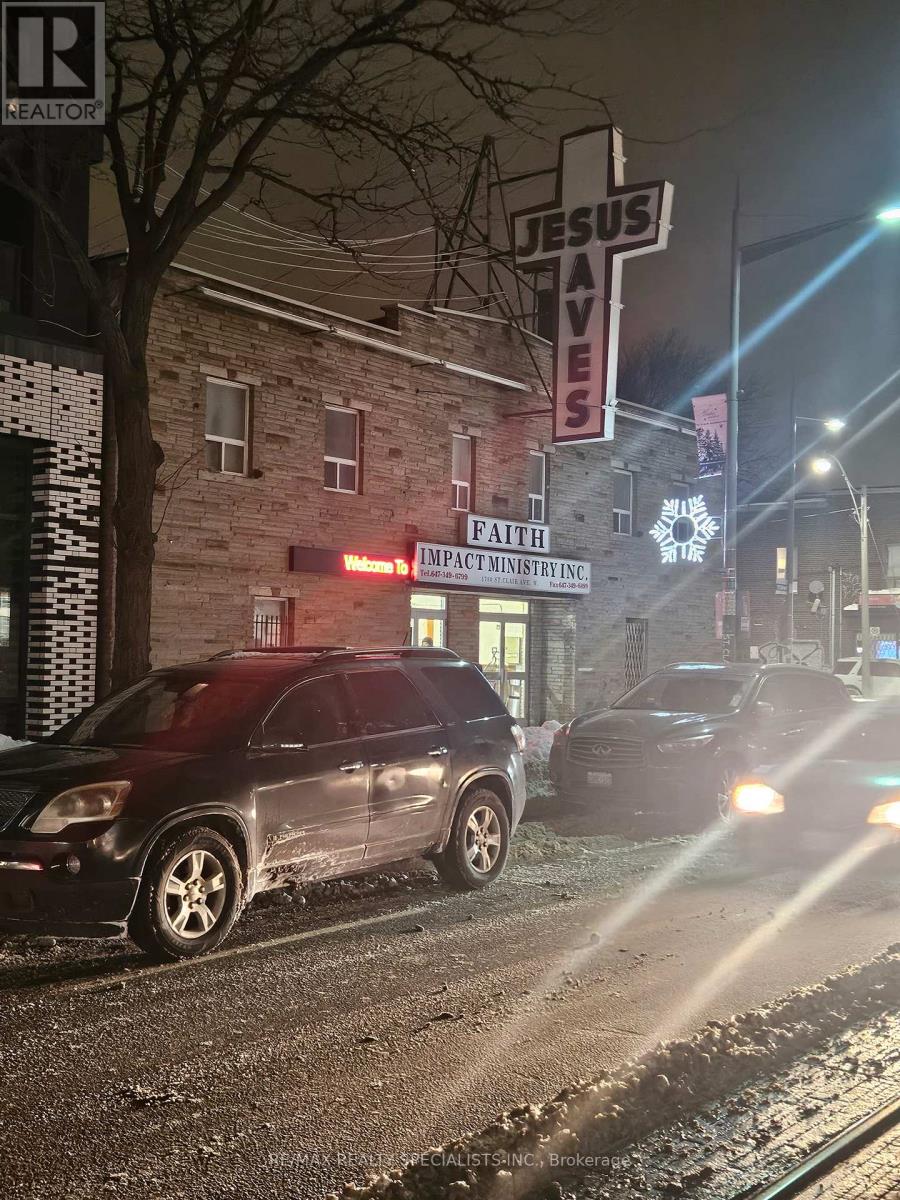 1780 St. Clair Avenue, Toronto, Ontario  M6N 1J5 - Photo 2 - W12734066