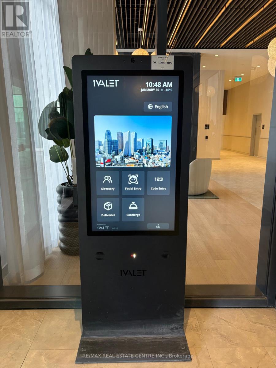 806 - 15 Skyridge Drive, Brampton, Ontario  L6P 4S3 - Photo 3 - W12744696