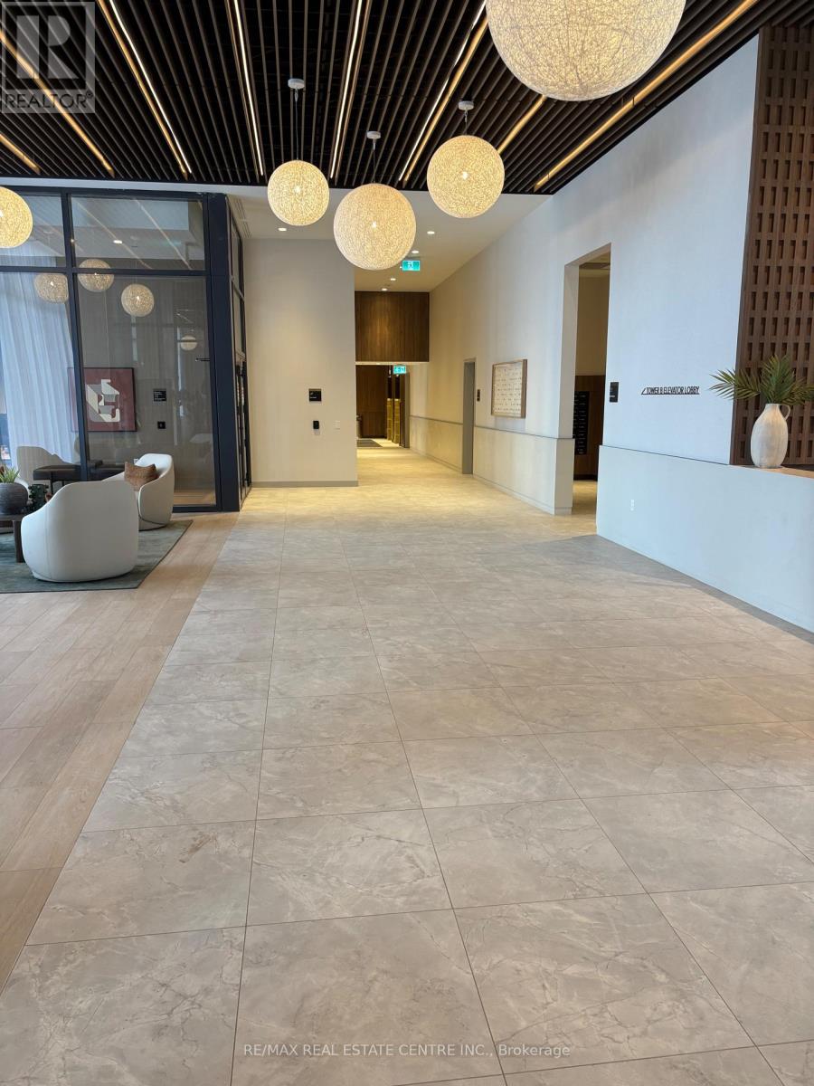 806 - 15 Skyridge Drive, Brampton, Ontario  L6P 4S3 - Photo 5 - W12744696