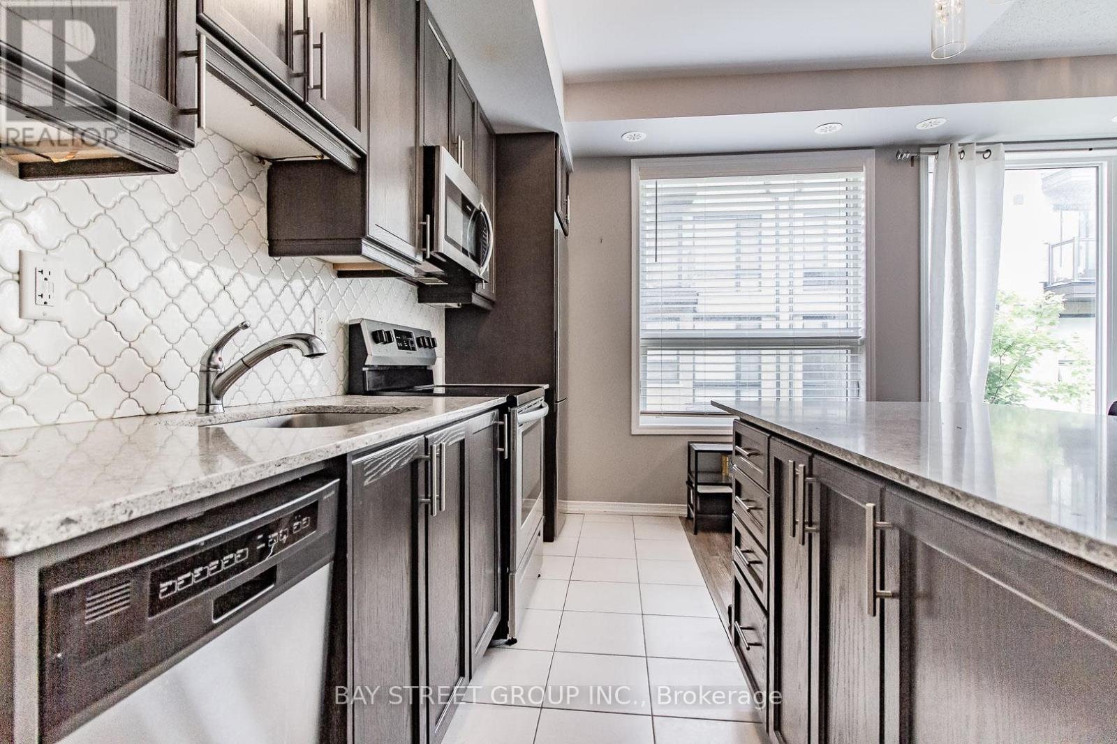 99 - 32 Fieldway Road, Toronto, Ontario  M8Z 3L2 - Photo 10 - W12744698