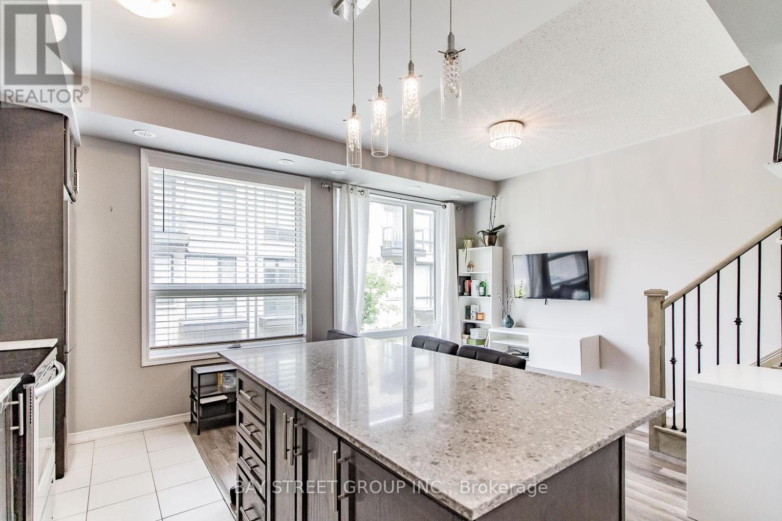 99 - 32 Fieldway Road, Toronto, Ontario  M8Z 3L2 - Photo 5 - W12744698