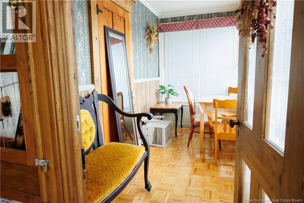 539 Boulevard St Pierre O, Caraquet, New Brunswick  E1W 1A3 - Photo 13 - NB131266