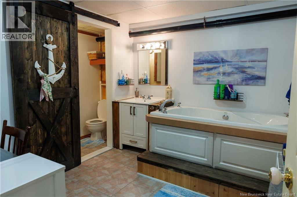 539 Boulevard St Pierre O, Caraquet, New Brunswick  E1W 1A3 - Photo 30 - NB131266