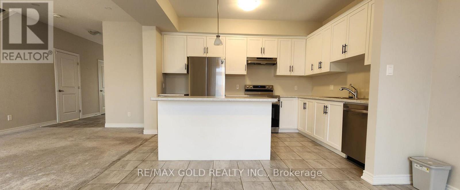 25 Noah Common Street, St. Catharines, Ontario  L2P 0G1 - Photo 5 - X12744700