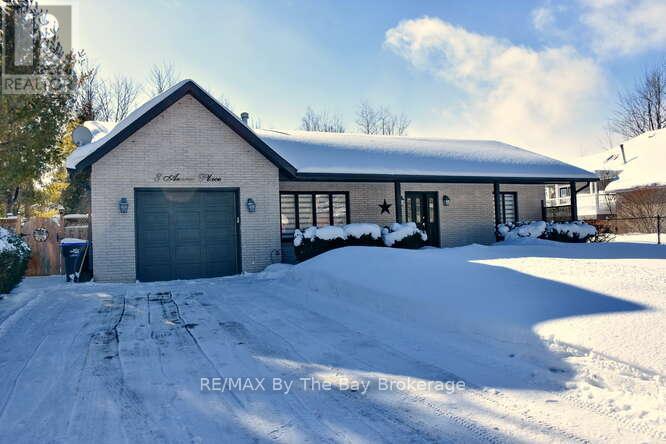8 AZORES PLACE, Wasaga Beach, Ontario