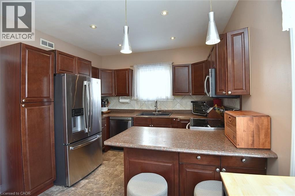 19 East 17th Street, Hamilton, Ontario  L9A 4L9 - Photo 16 - 40802010