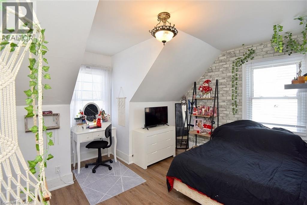 19 East 17th Street, Hamilton, Ontario  L9A 4L9 - Photo 25 - 40802010