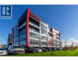 13 WINDWARD Drive Unit# 205, Grimsby, Ontario