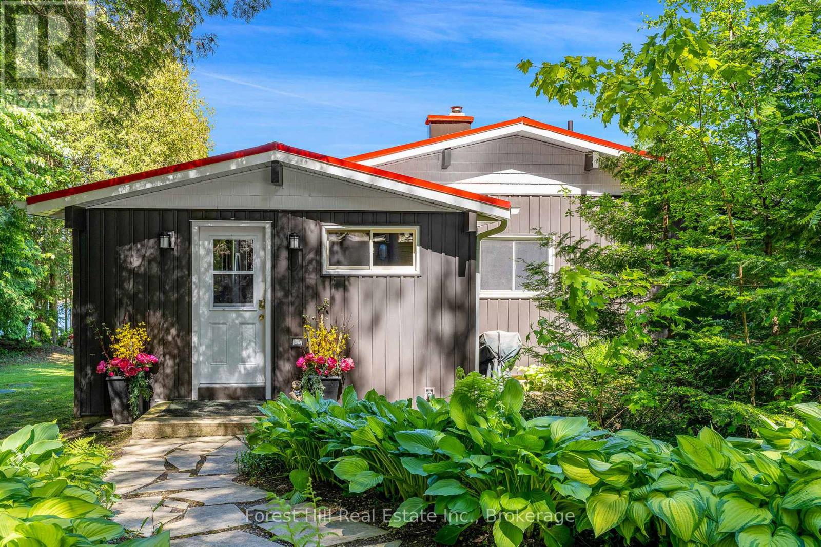 230 Wiles Lane, Grey Highlands, Ontario  N0C 1E0 - Photo 6 - X12744736