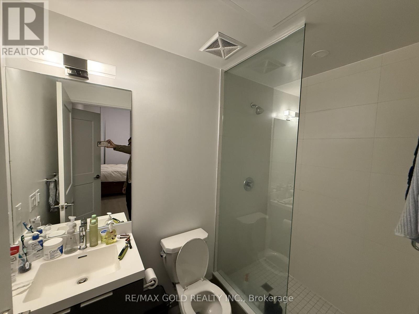 Gph20 - 28 Widmer Street, Toronto, Ontario  M5V 0T2 - Photo 6 - C12744720