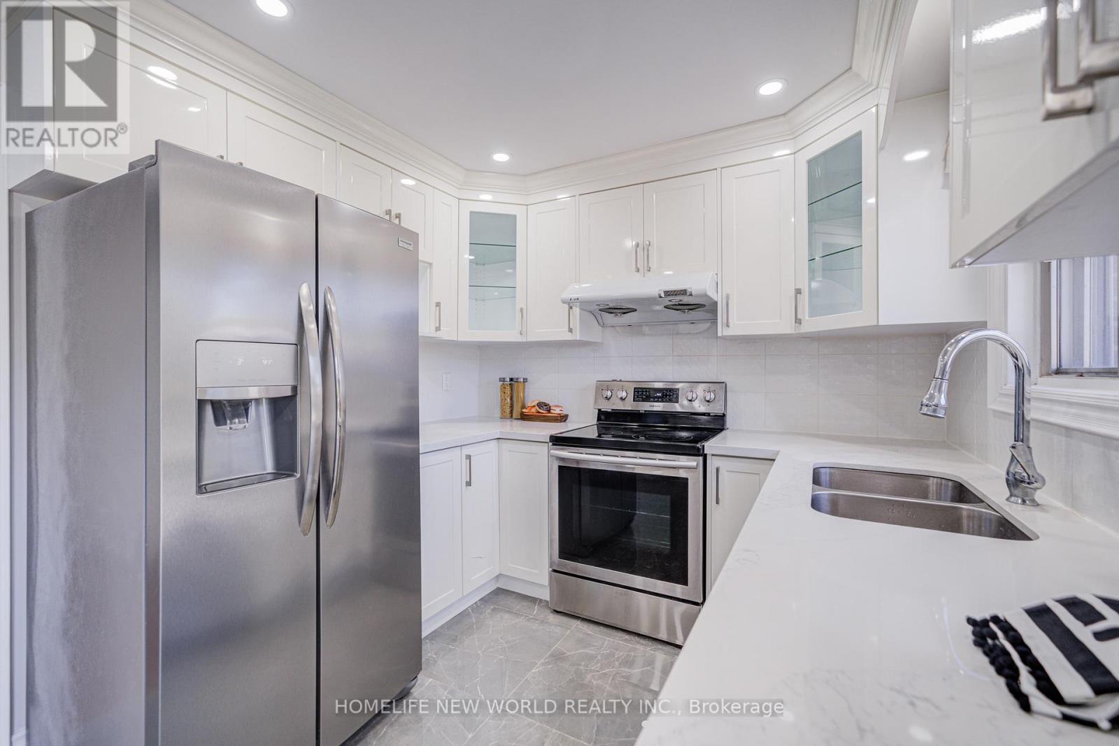 54 Marblemount Crescent, Toronto, Ontario  M1T 2H4 - Photo 12 - E12744728