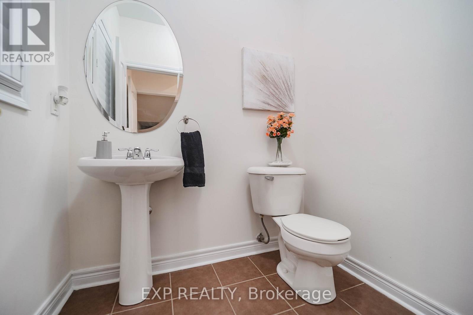 17 Rouge Bank Drive, Markham, Ontario  L6B 1A8 - Photo 9 - N12744710