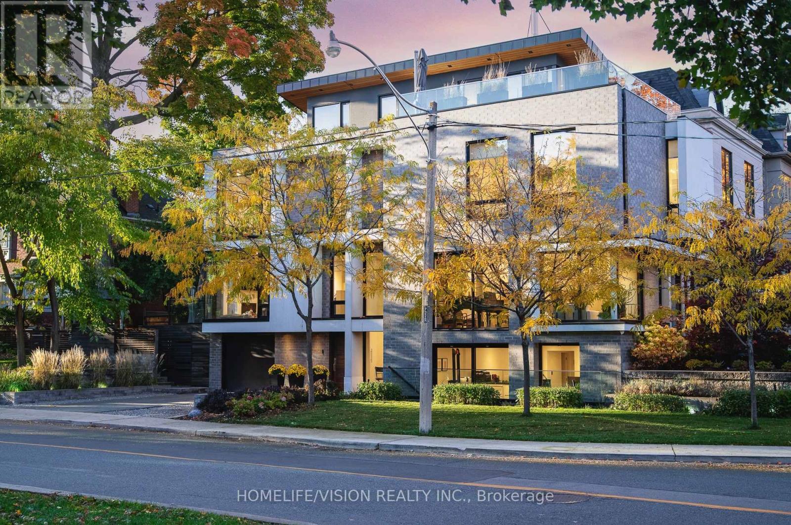 4 Astley Avenue, Toronto, Ontario  M4W 3B4 - Photo 2 - C12744064