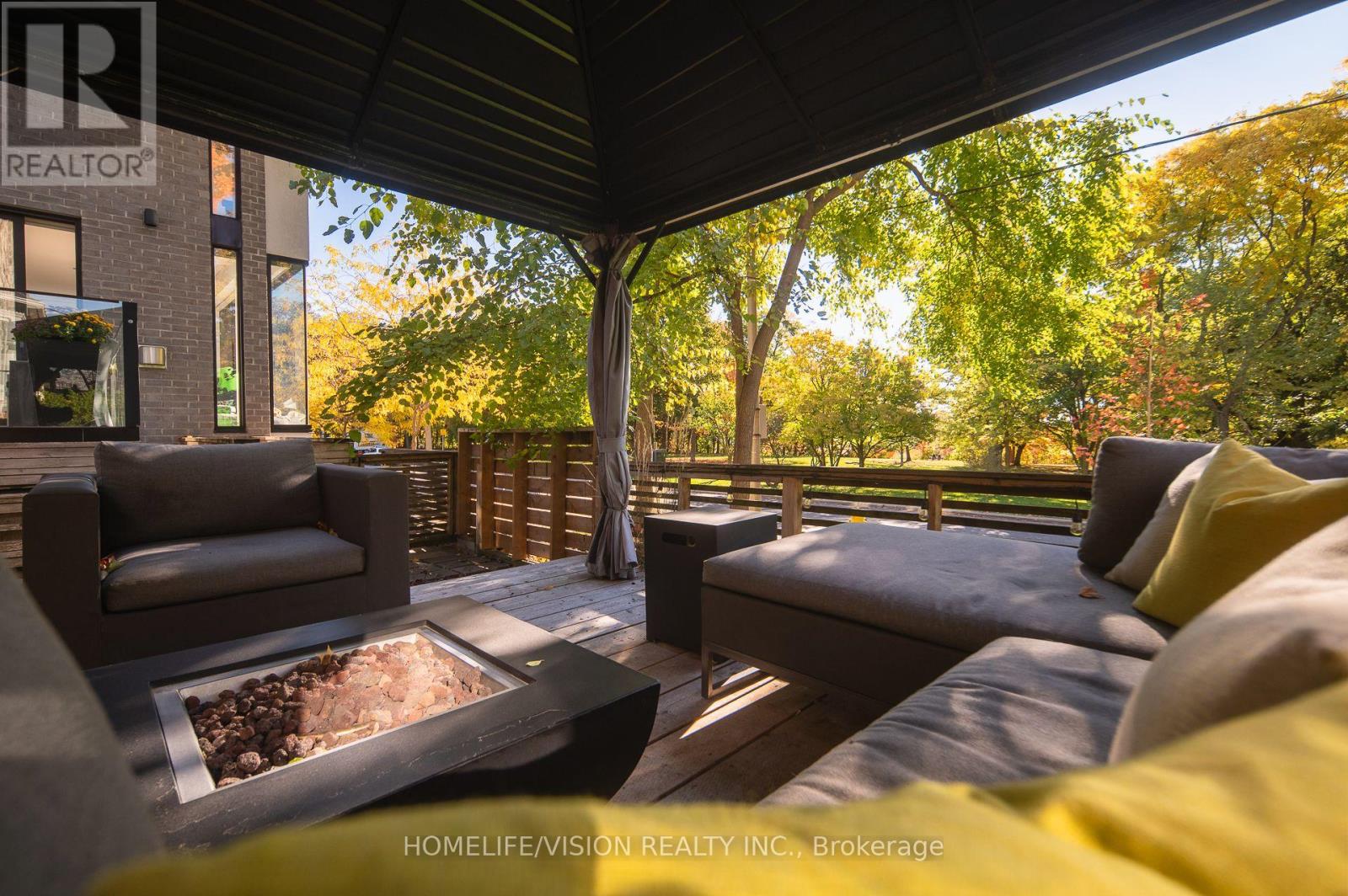 4 Astley Avenue, Toronto, Ontario  M4W 3B4 - Photo 36 - C12744064