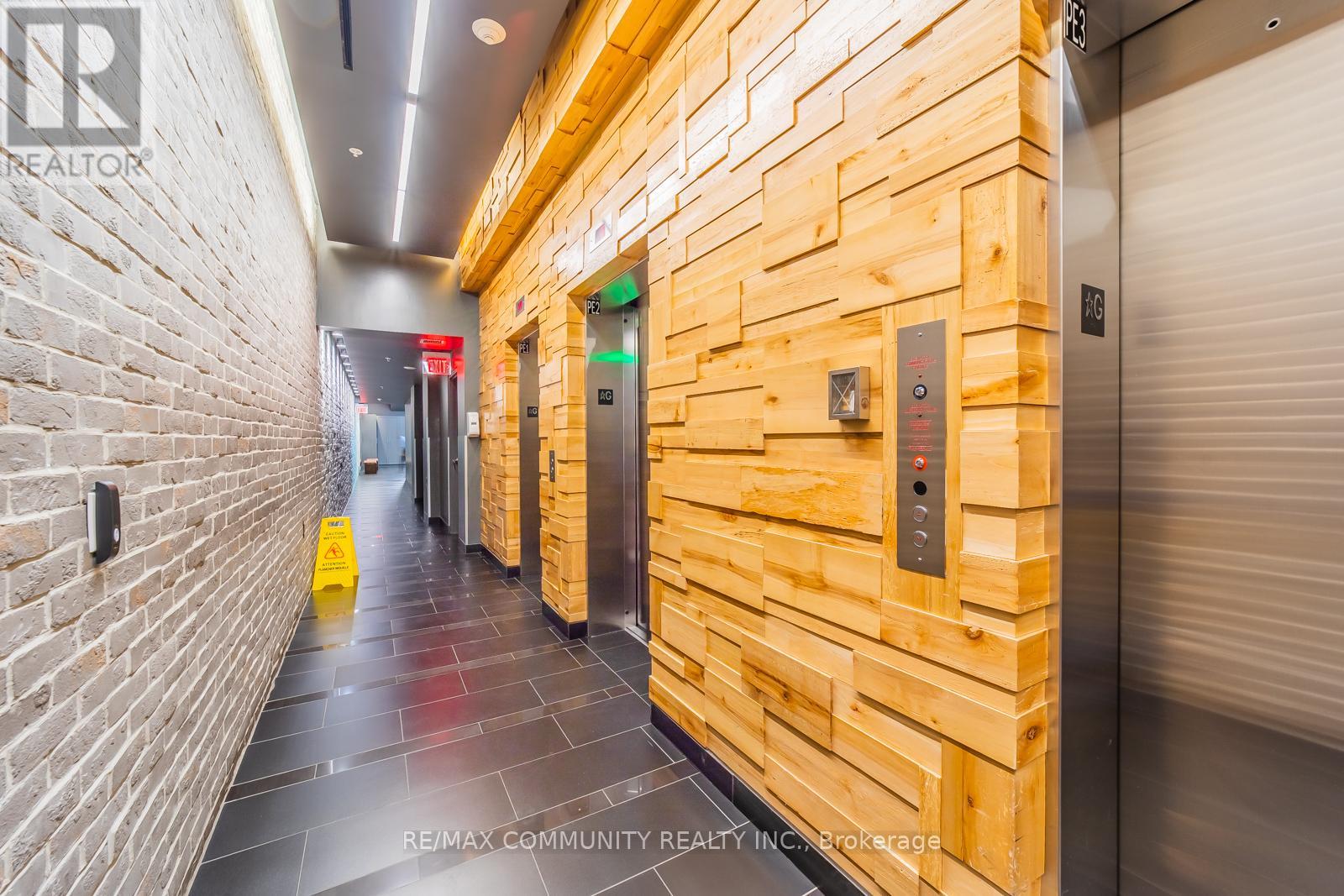 1210 - 210 Simcoe Street E, Toronto, Ontario  M5T 2W5 - Photo 5 - C12744154