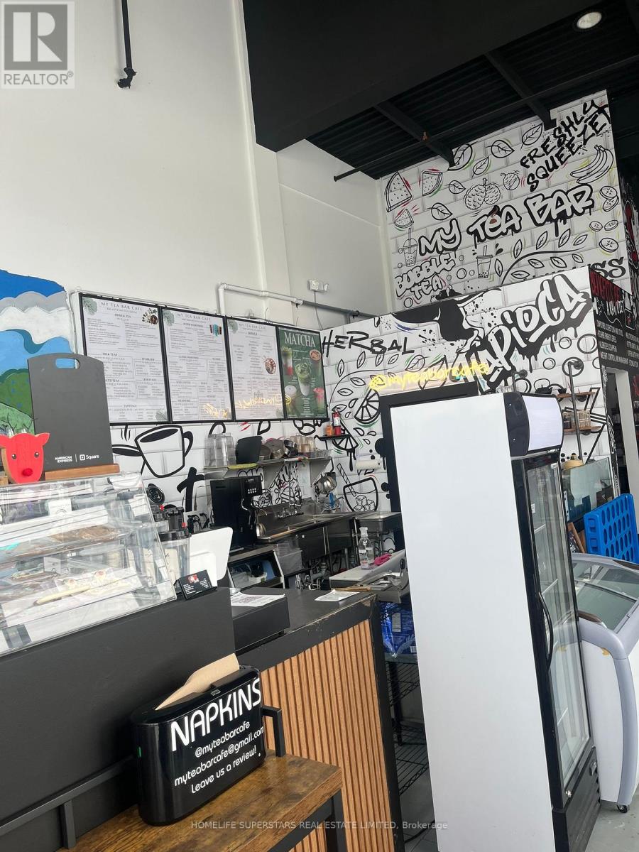 A1 - 10960 Goreway Drive, Brampton, Ontario  L6P 0M4 - Photo 3 - W12744706