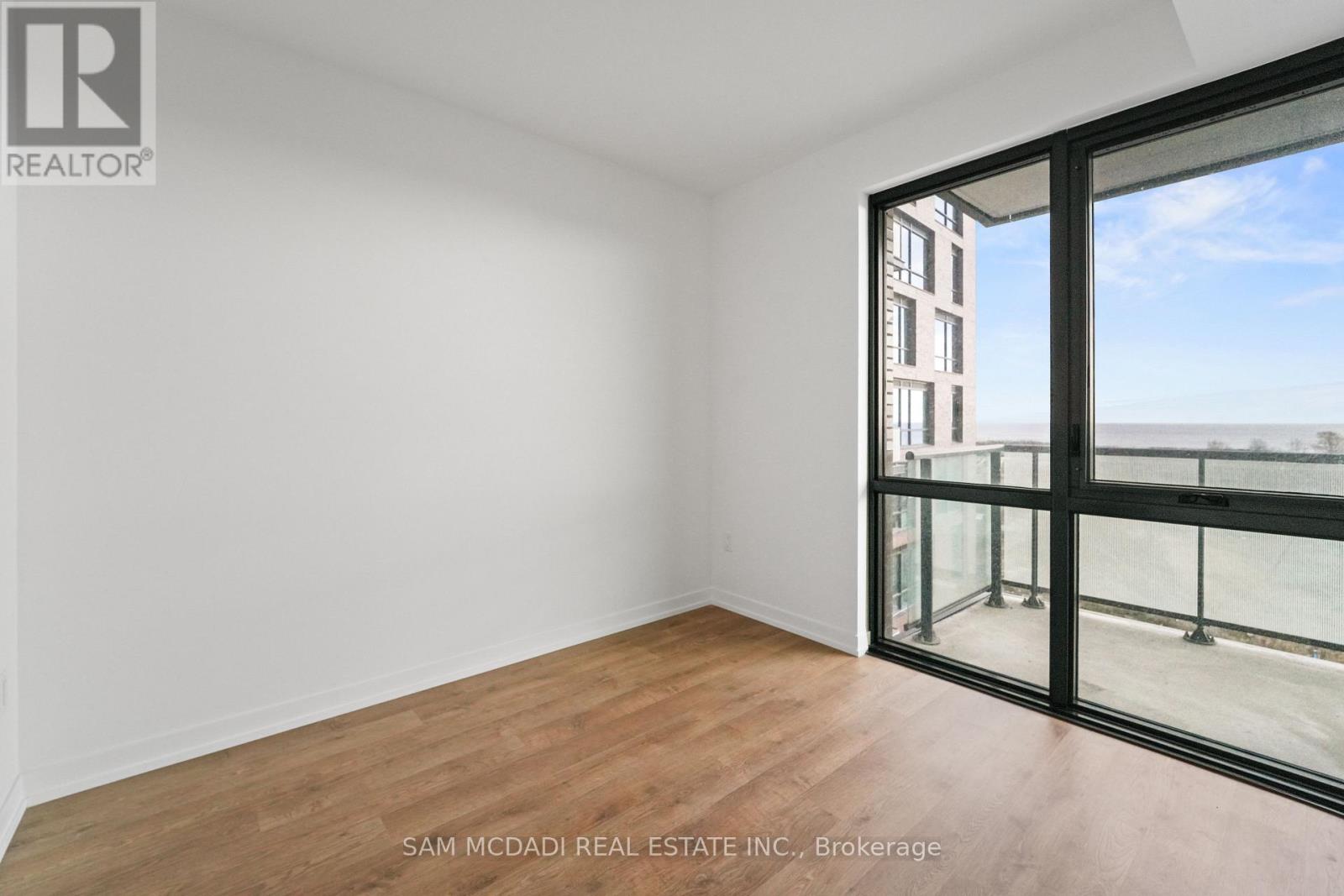 402 - 251 Masonry Way, Mississauga, Ontario  L5H 0B2 - Photo 15 - W12744718