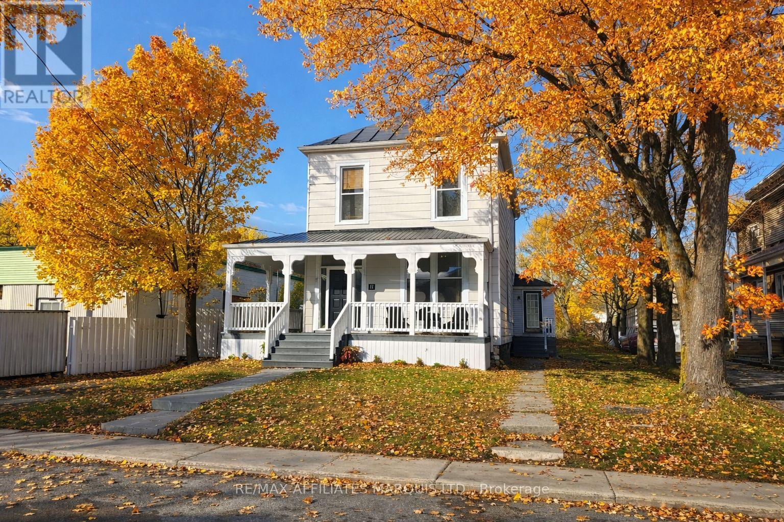 11 Elgin Street E, North Glengarry, Ontario K0C 1A0 - Photo 1 - X12520200