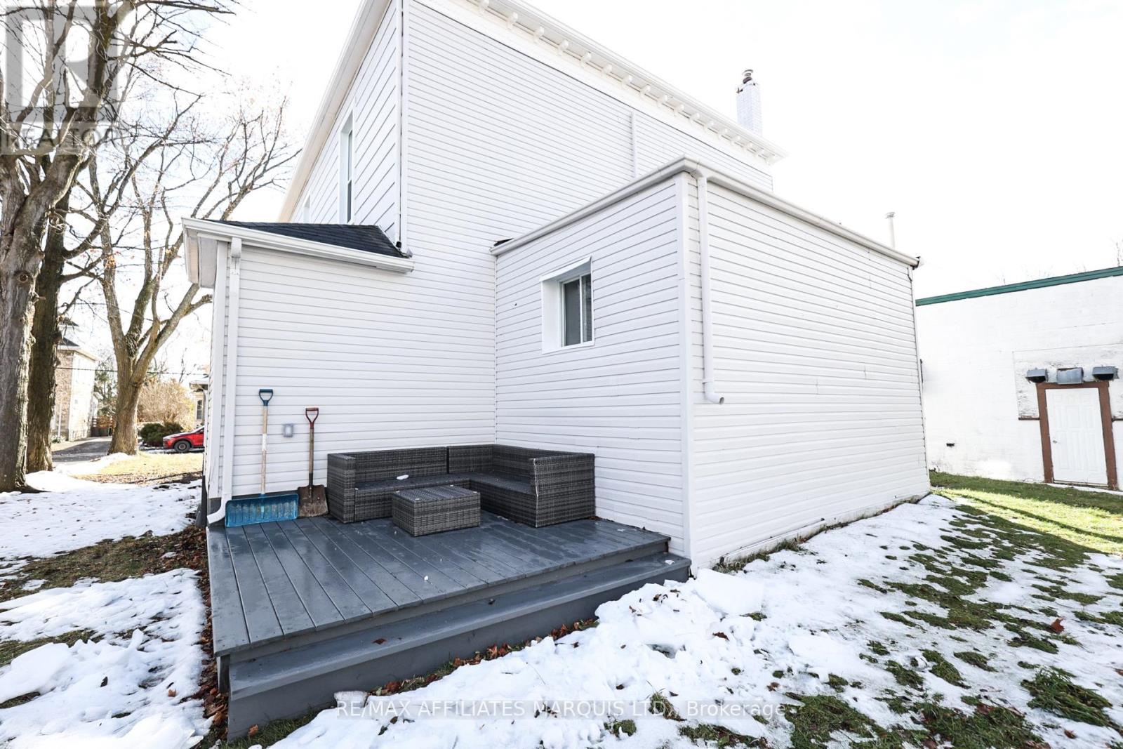 11 Elgin Street E, North Glengarry, Ontario K0C 1A0 - Photo 8 - X12520200