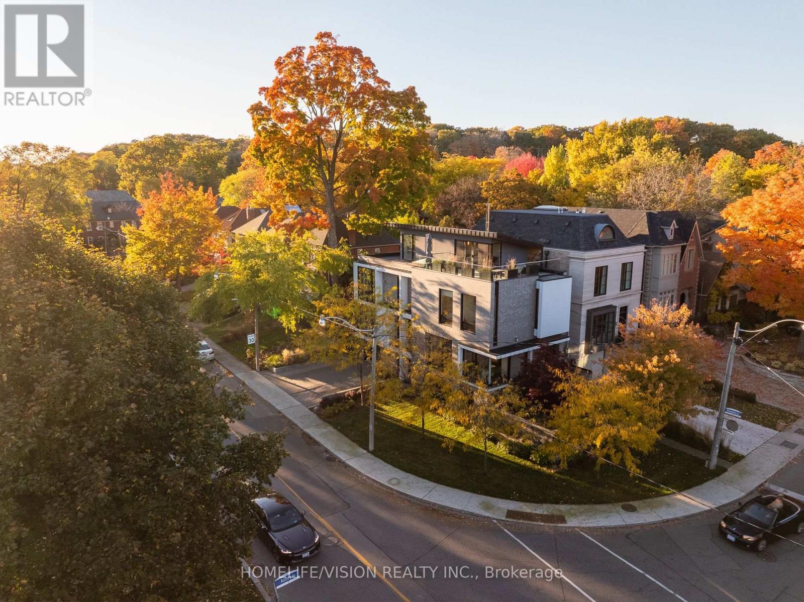 Property Listing: 4 Astley Avenue, Toronto (Rosedale-Moore Park), Ontario