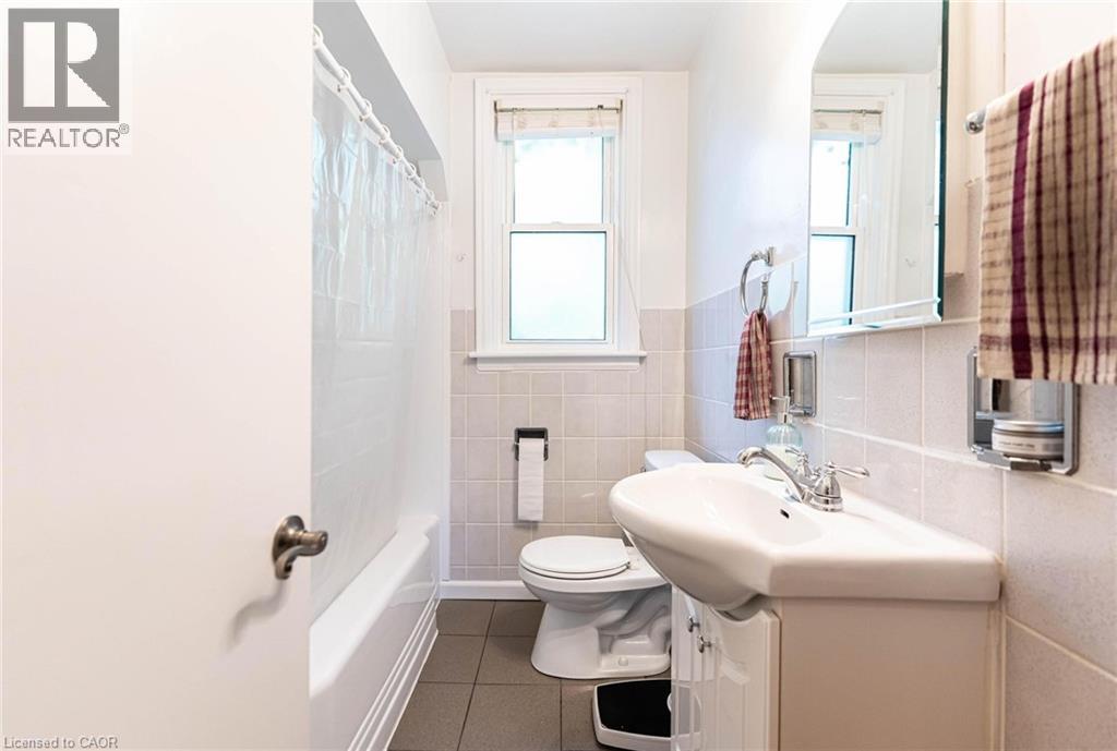 122 Glencarry Avenue Unit# Upper, Hamilton, Ontario  L8K 3R6 - Photo 13 - 40801808