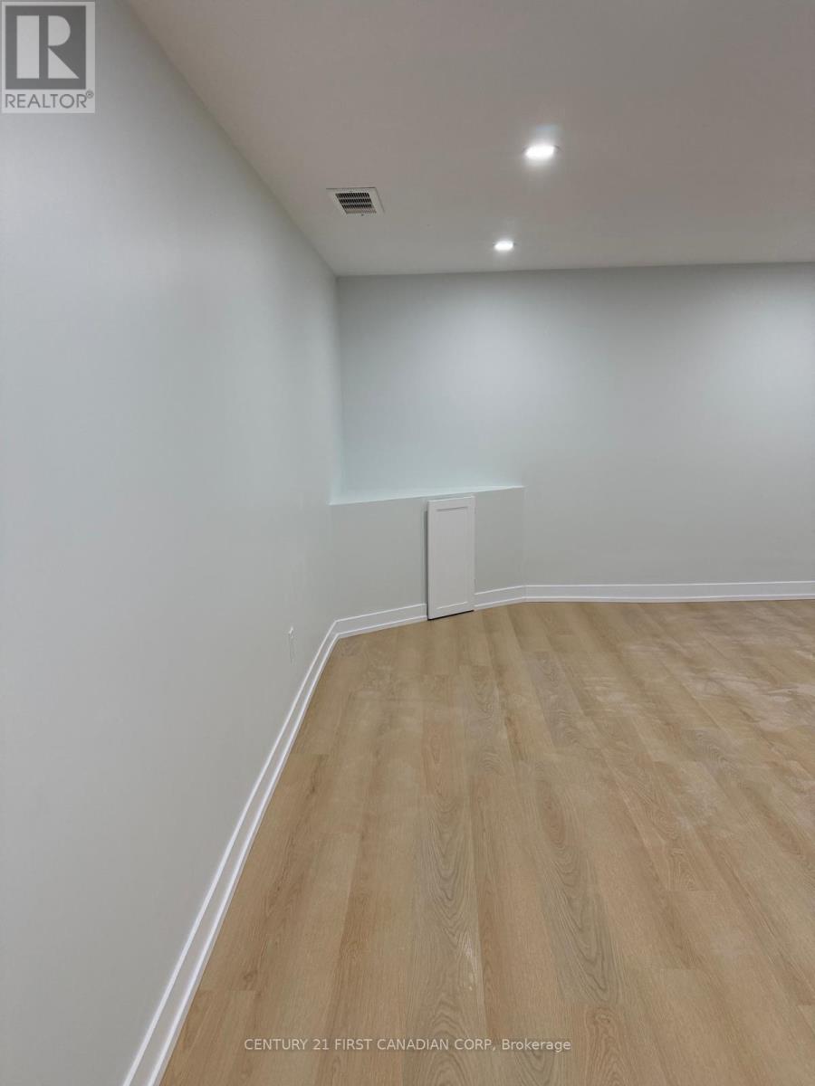 21 Vincent Crescent, London South, Ontario  N6C 4X9 - Photo 17 - X12744790