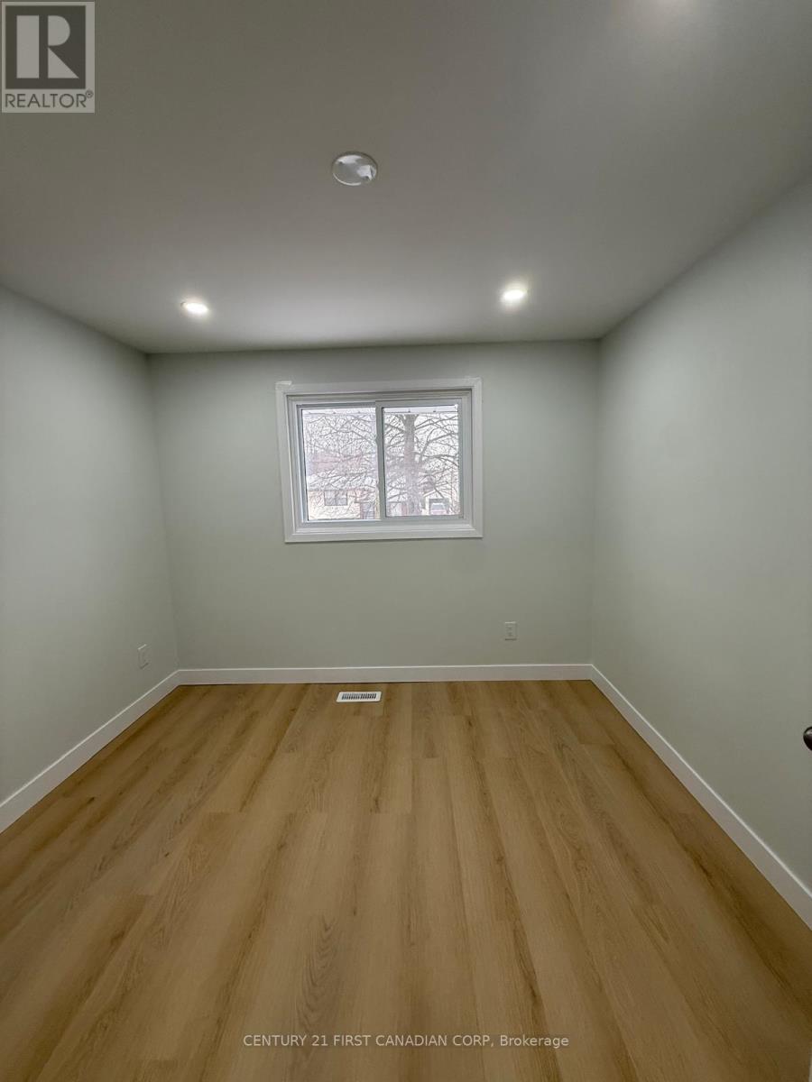 21 Vincent Crescent, London South, Ontario  N6C 4X9 - Photo 30 - X12744790