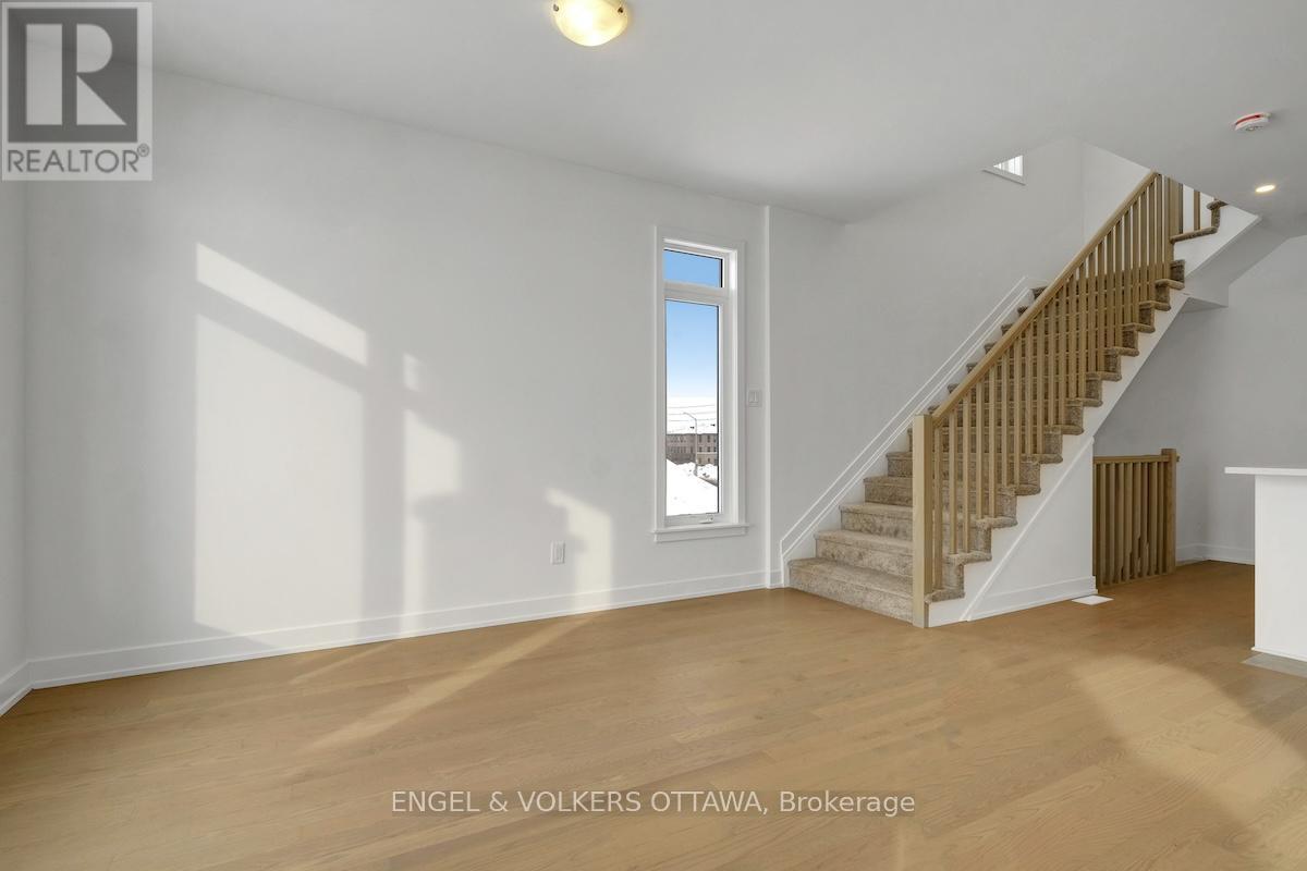 584 Arbia Ridge, Ottawa, Ontario  K2S 2S4 - Photo 17 - X12744804