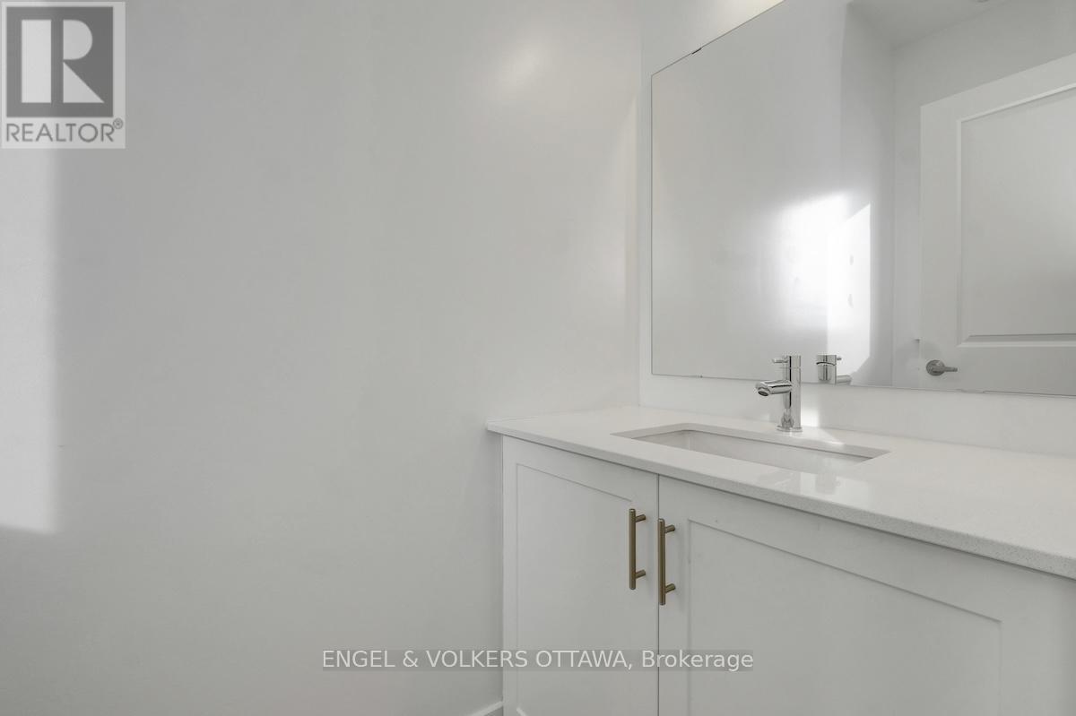 584 Arbia Ridge, Ottawa, Ontario  K2S 2S4 - Photo 6 - X12744804