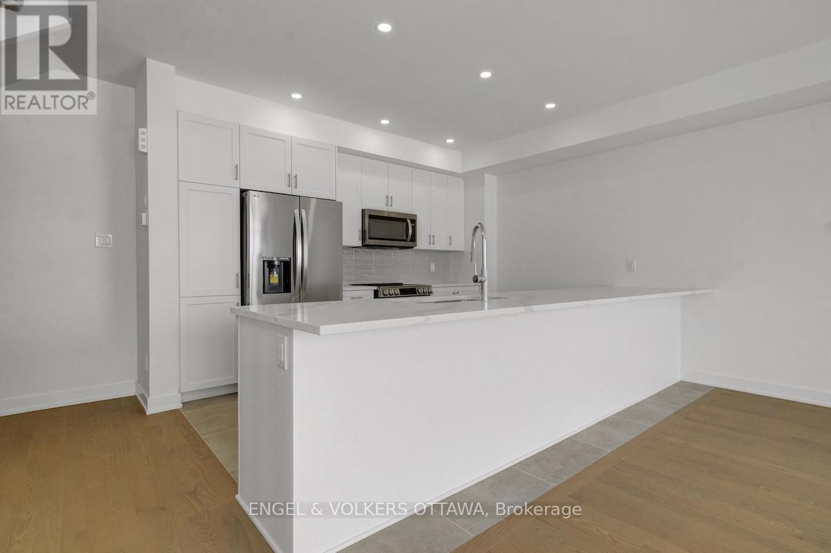584 Arbia Ridge, Ottawa, Ontario  K2S 2S4 - Photo 7 - X12744804