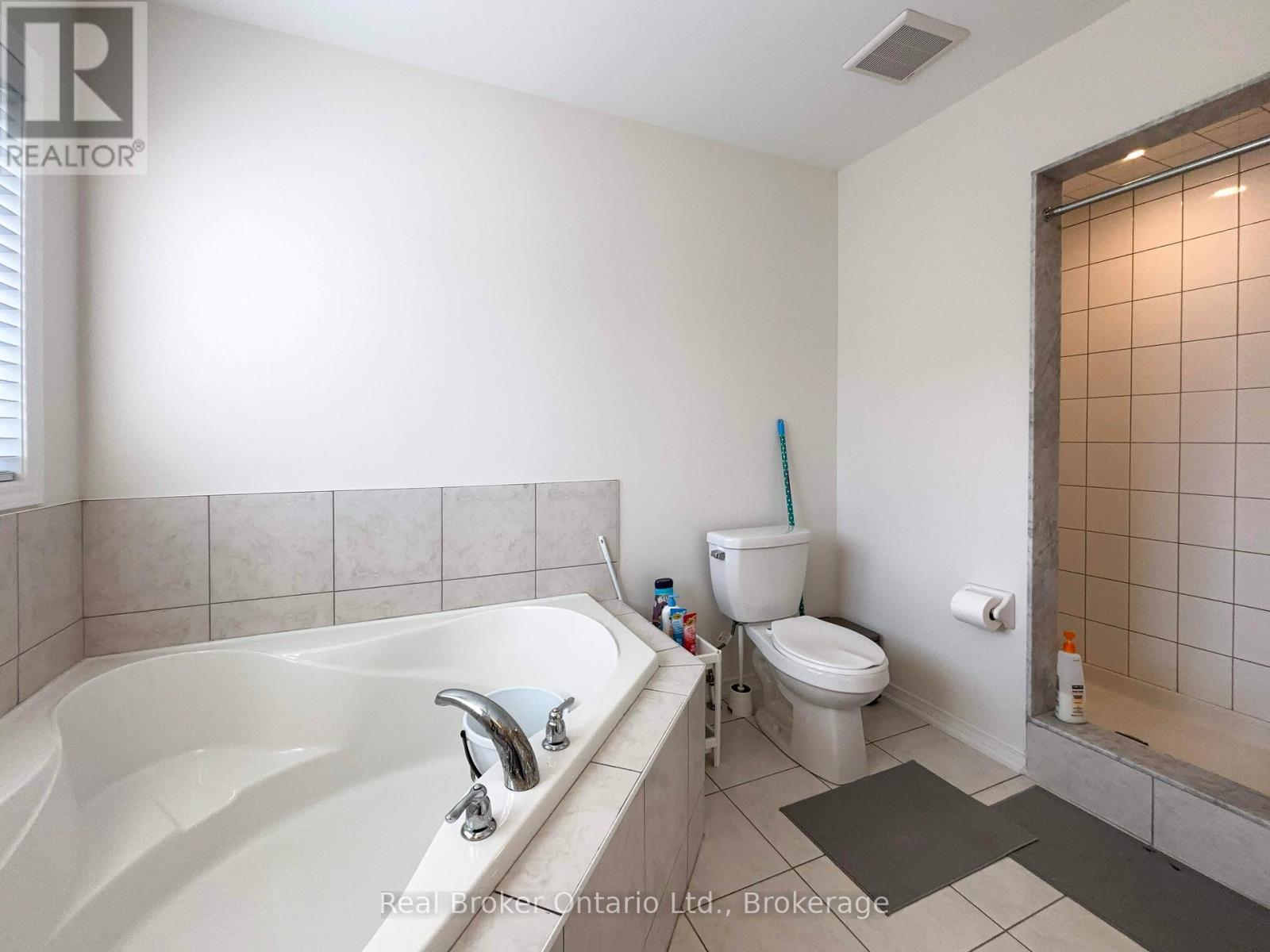 159 Longboat Run W, Brantford, Ontario  N3T 0R8 - Photo 17 - X12744780