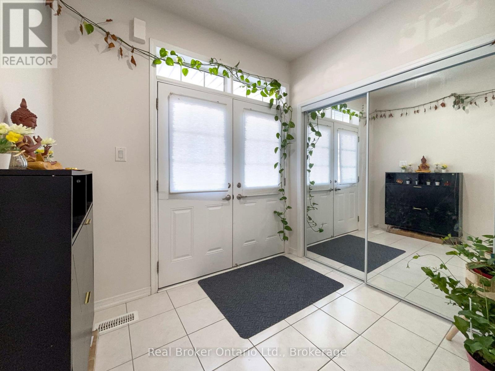 159 Longboat Run W, Brantford, Ontario  N3T 0R8 - Photo 18 - X12744780